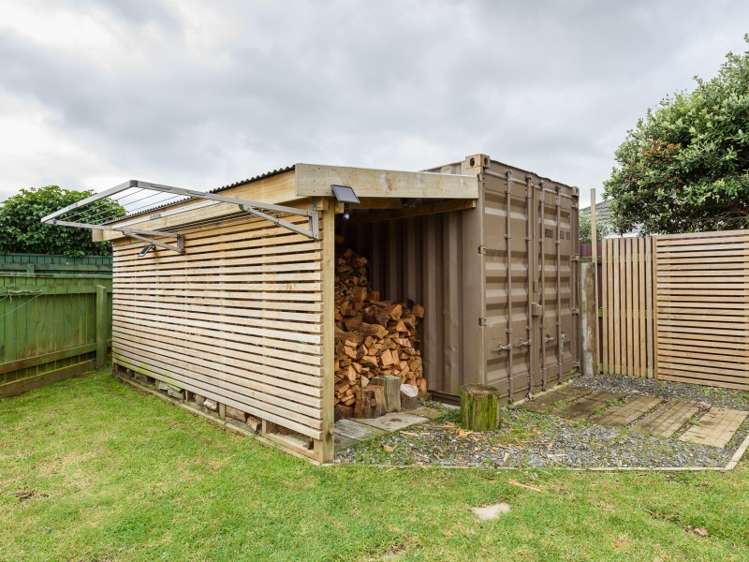 14 Goldie Place Waikanae Beach_14