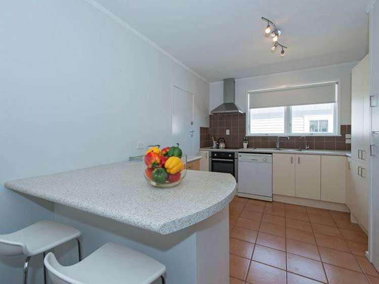 2/57 Symonds Street Onehunga_4