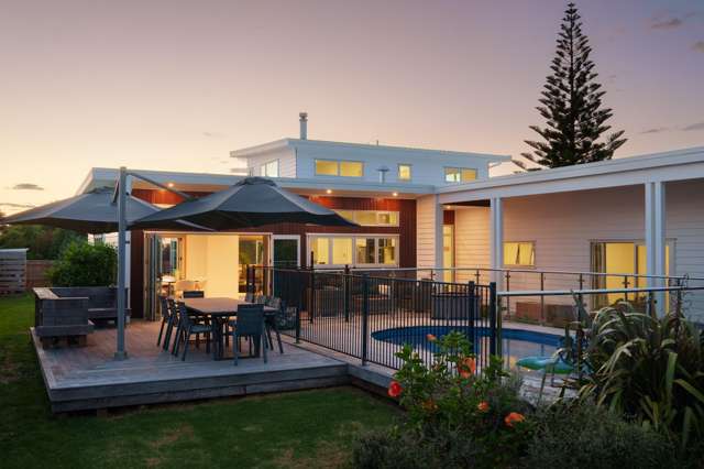 11 Beach Cove Wainui_2