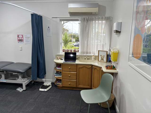 535 Mt Albert Road Three Kings_2