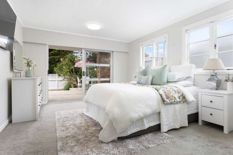 7 Hostel Access Road Eastern Beach_15