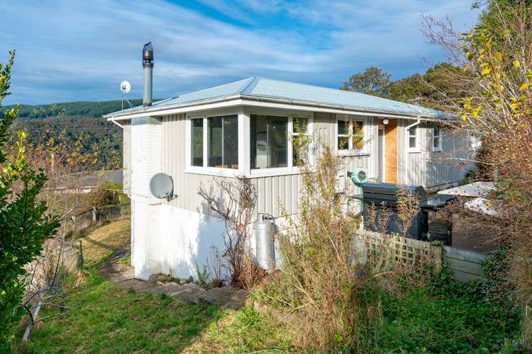 20 Tui Terrace Waipori Falls_20