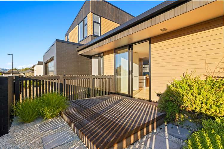 27 Blackmore Place Springlands_18