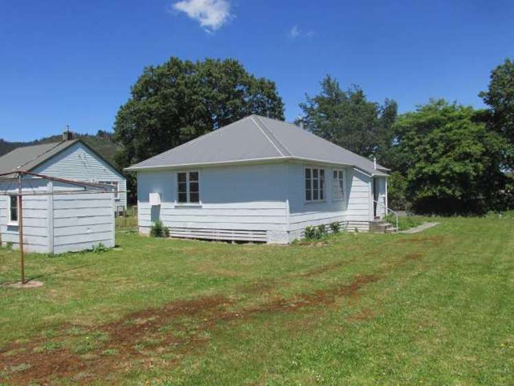 19 Victory Street Reefton_7