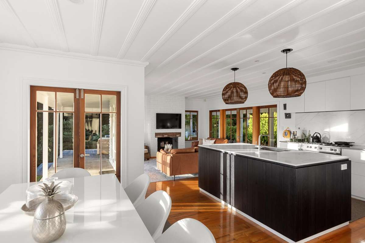 1 Motuarohia Island_5