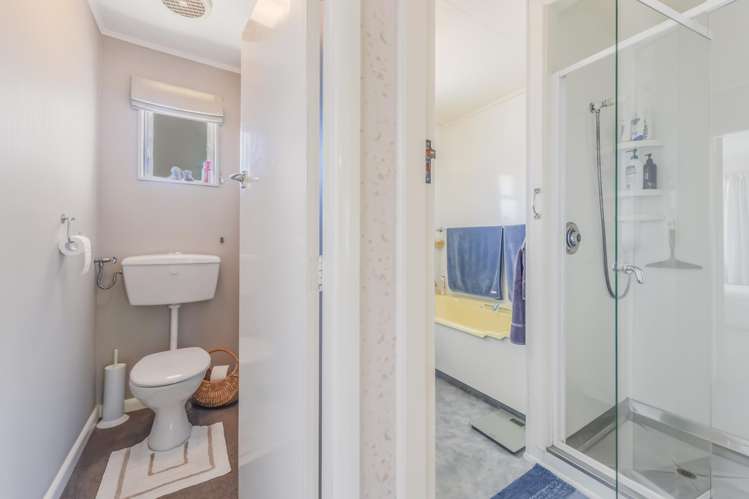 13 Newall Avenue Stoke_21