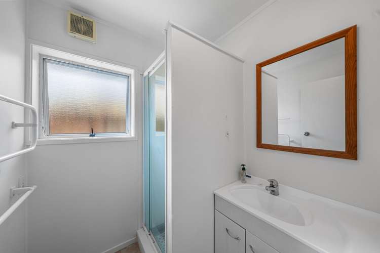 407 West Coast Road Glen Eden_9