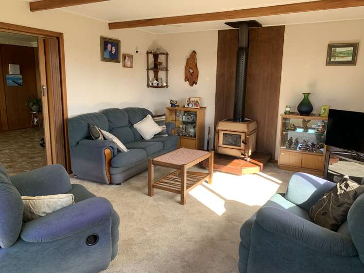 19 Calder Street Owaka_5