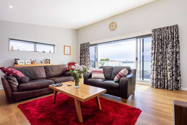 38 Pharazyn Avenue Waikanae Beach_2