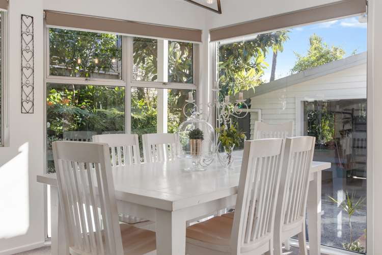 103 Beach Road Mellons Bay_24