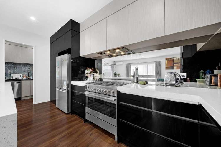 4 Tims Crescent Flat Bush_5