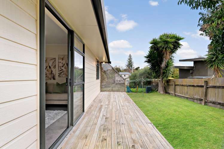 4 Marine Parade Mellons Bay_14