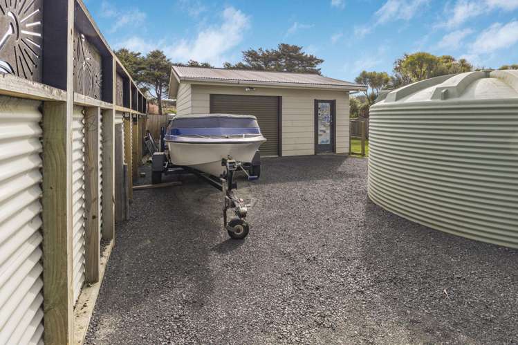 18 Palmer Place Taieri Mouth_18