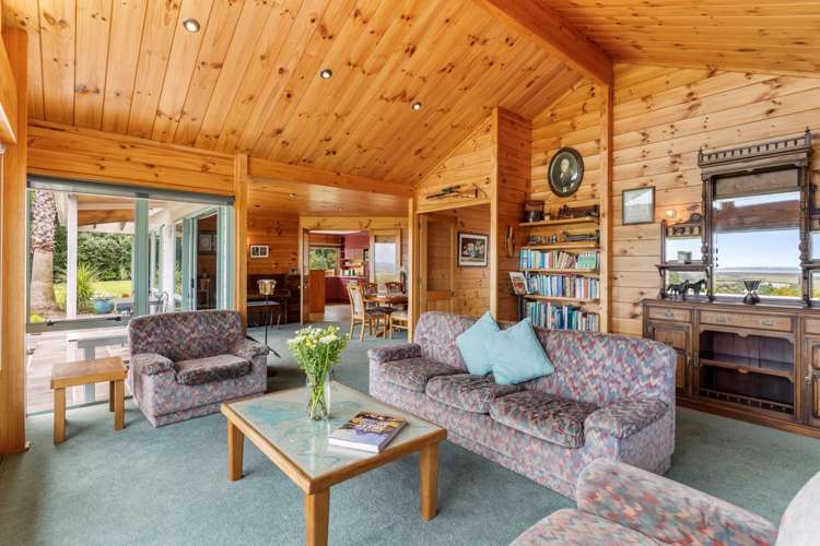 58 Pipitiwai Drive Helensville_12