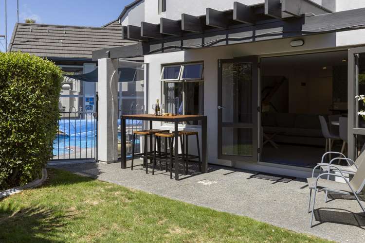 1/7 Tui Street Bird Area_6