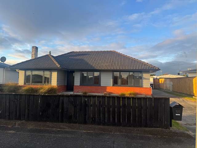 Family Home, 3 bedrooms plus  outside rumpus room