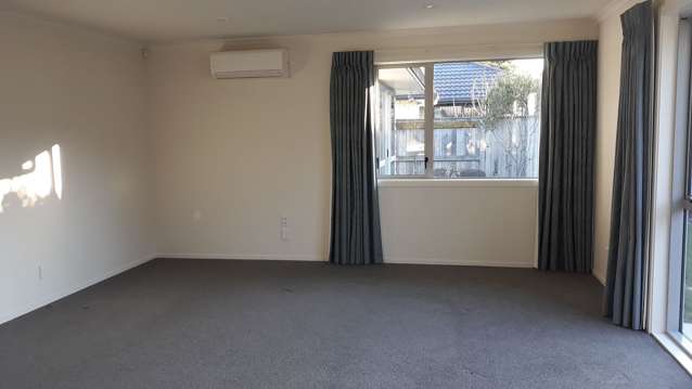 22B Rainforth Street Roslyn_3