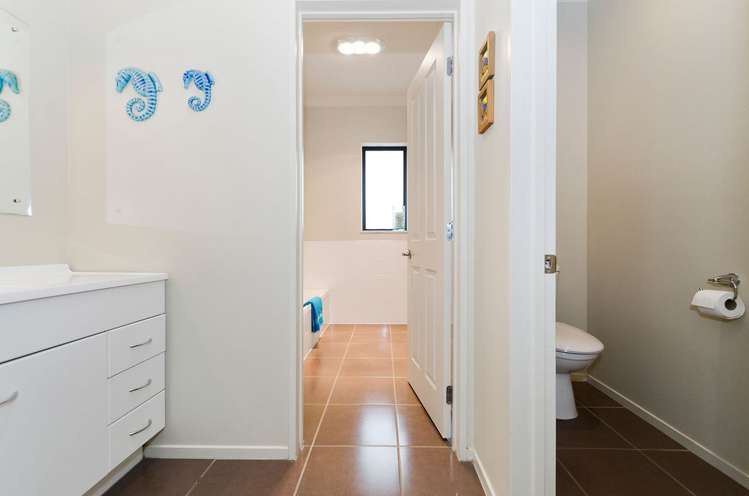 99 Kitchener Road Pukekohe_16