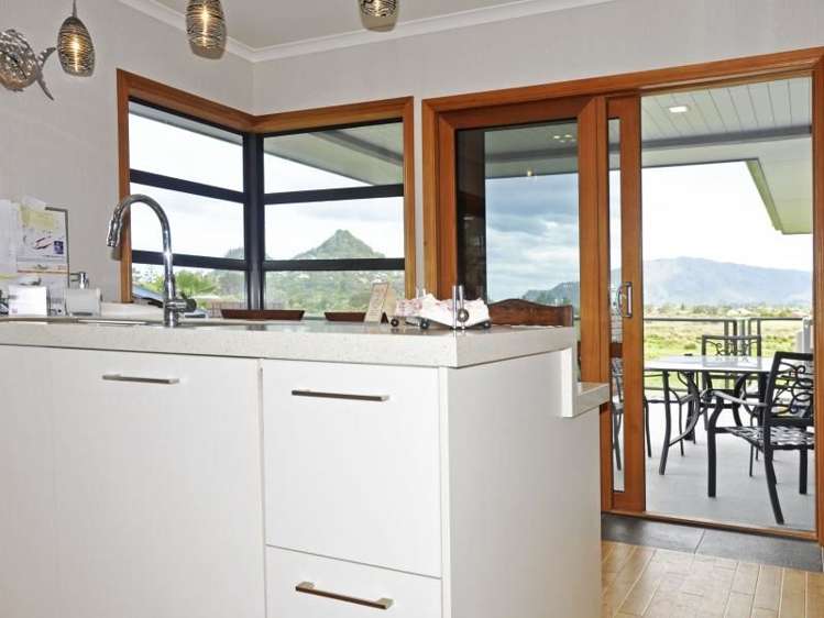 53 Ocean Beach Road Tairua_7