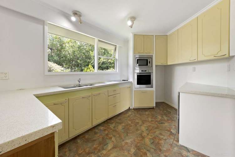 16 Derwent Crescent Titirangi_16