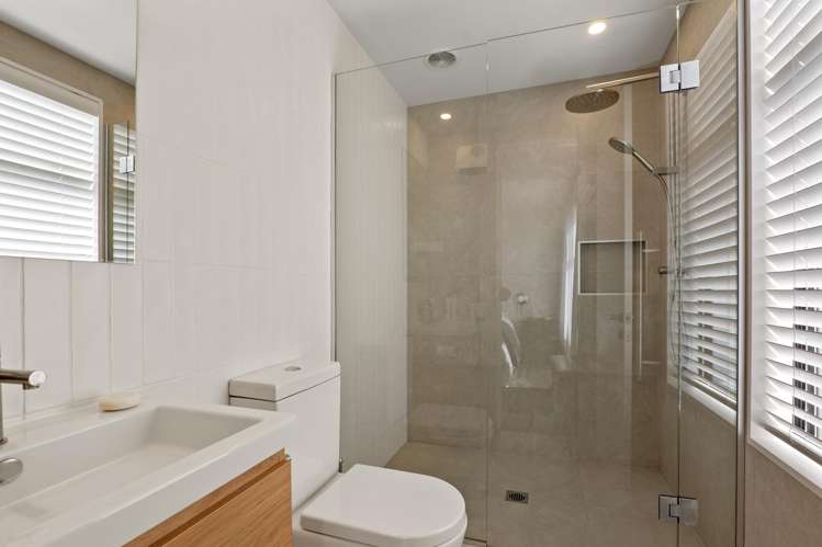 2 Bretts Road St Albans_11