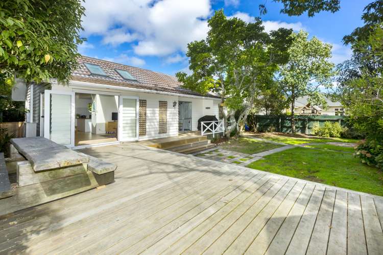 23a Heretaunga Square Silverstream_1