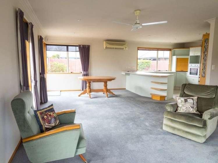 90 Pages Road Allenton_4