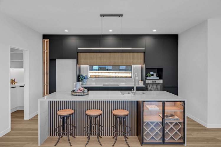 27 Korowhiti Road_2