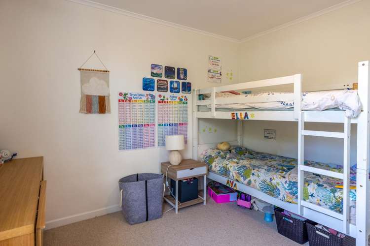 6 Alison Road Surfdale_18