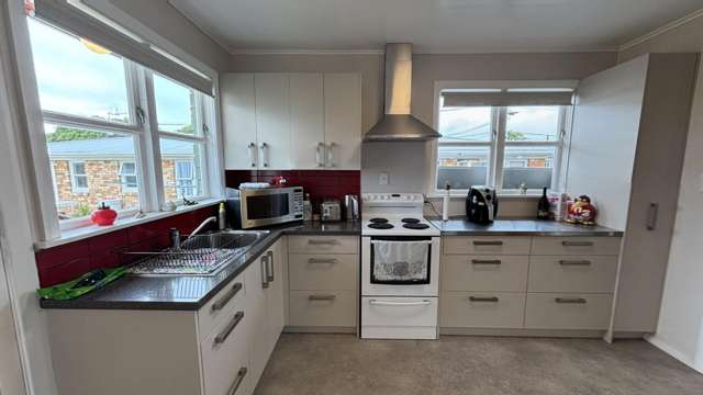  5/9 Alexander Road Raumati Beach_1