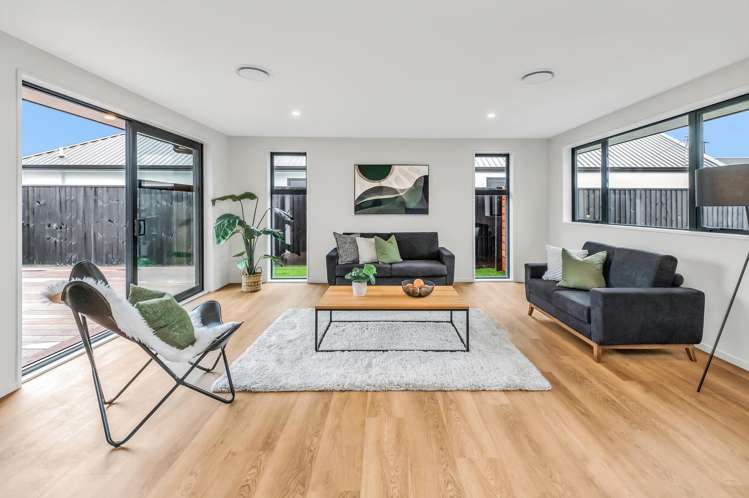 34 Florence Drive Lincoln_13