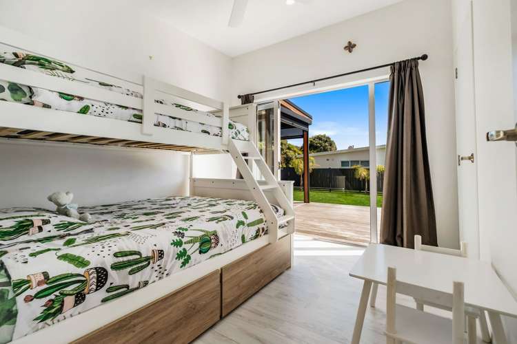 3 Flame Tree Lane Taipa_13