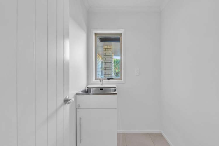 17 Wessex Place Rototuna North_19