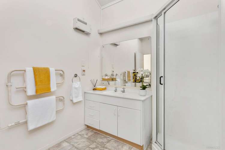 2/41 Byron Avenue Takapuna_13