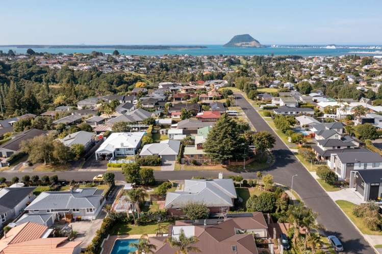 8 Hillcrest Road Otumoetai_18