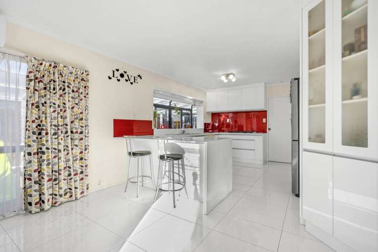 4 Farmdale Court Flat Bush_8