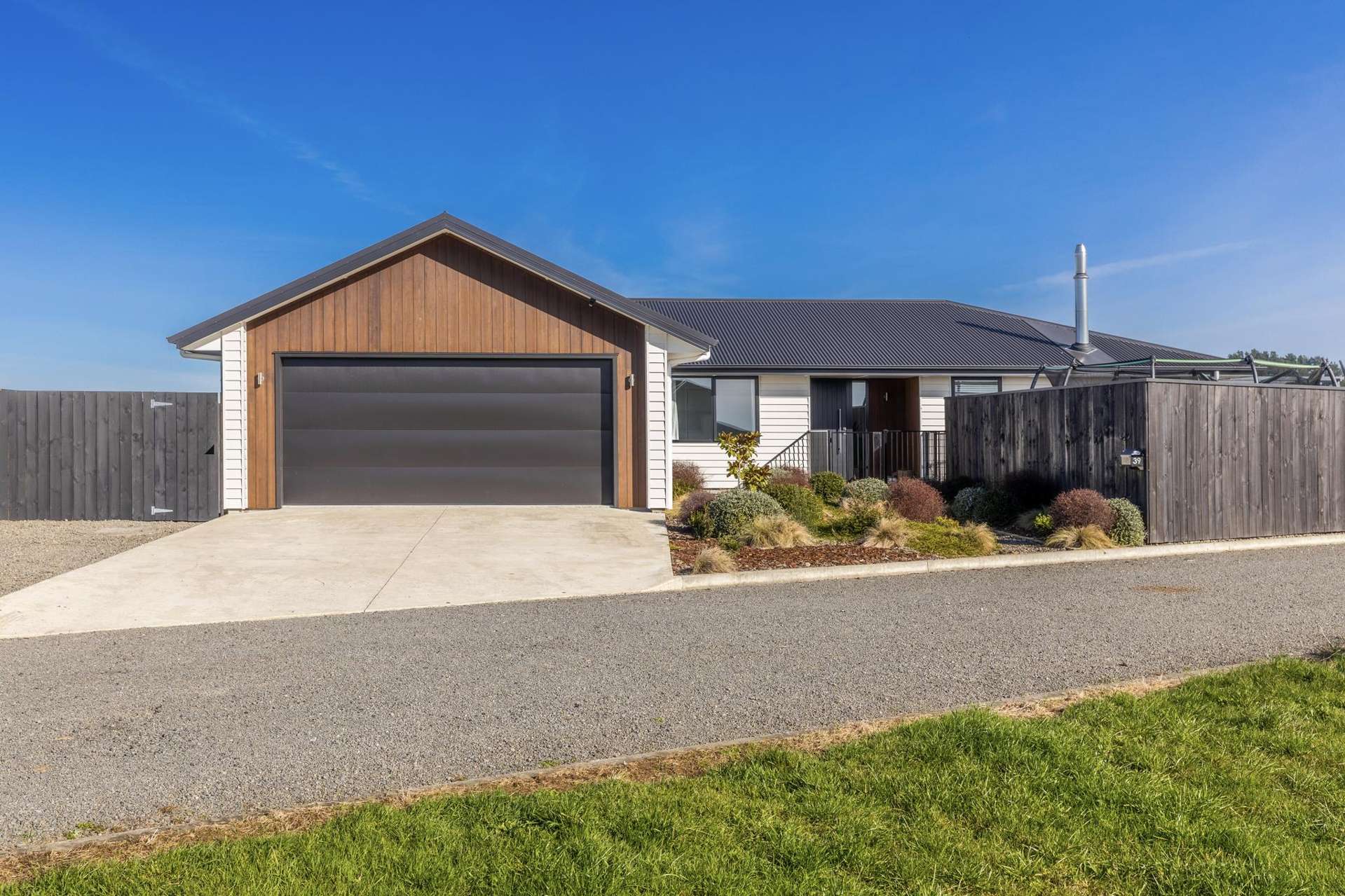 39 George Street Bulls_0