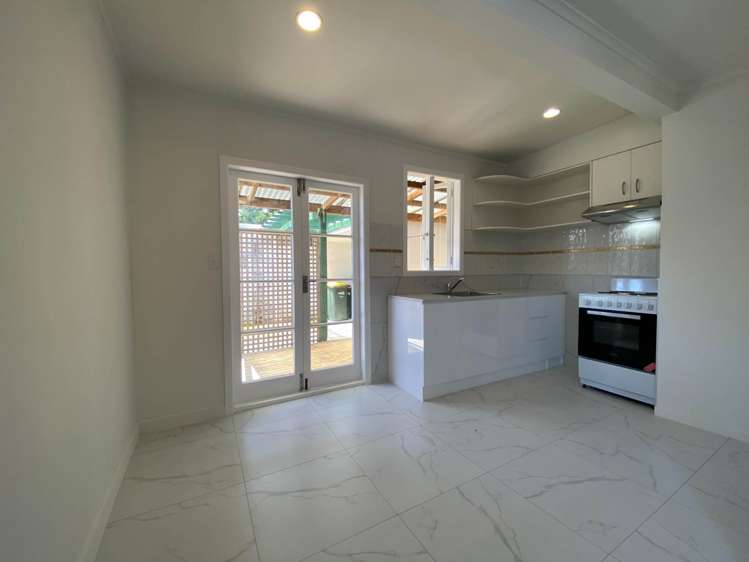 1/6 Northcote Road Takapuna_6