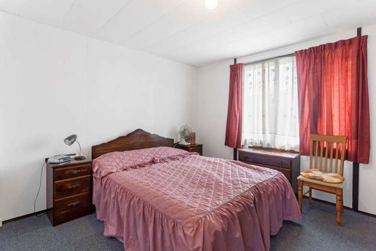 39 Kelman Road Kelston_8