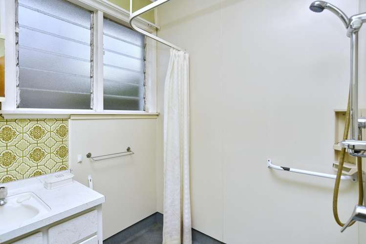 54 Jennifer Street Bryndwr_9