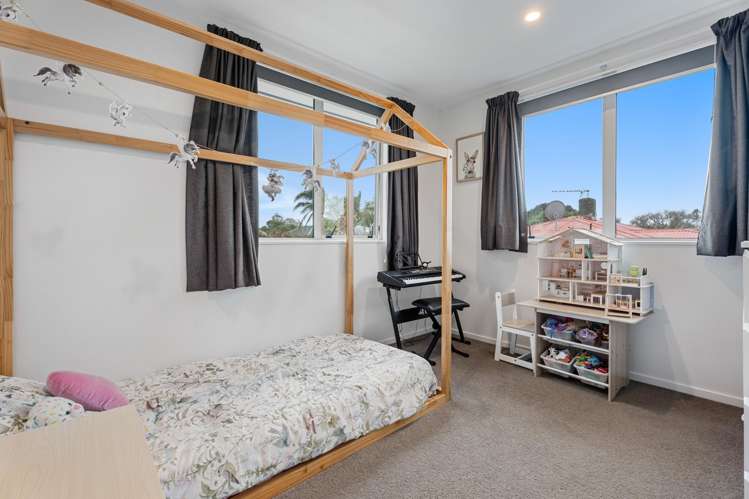 193 Riverside Avenue Point England_13