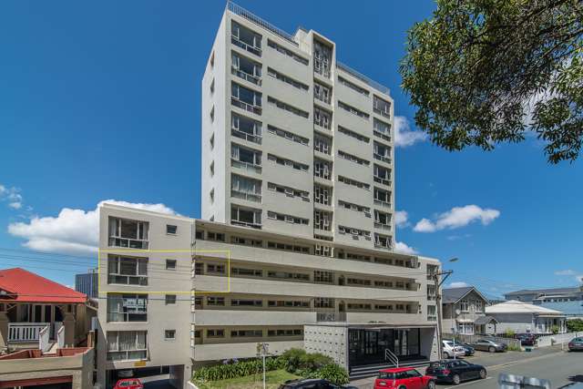 9/125 Grant Road Thorndon_2