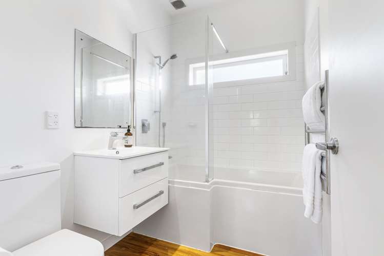 21c Western Springs Road Morningside_8