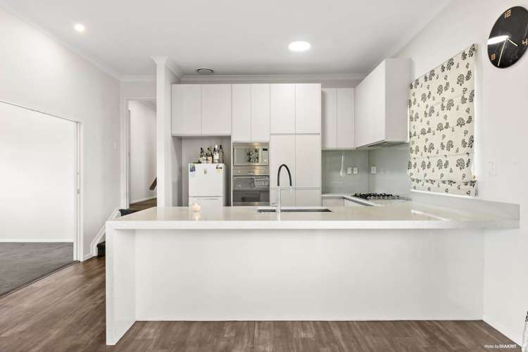 152 Hill Road The Gardens_6