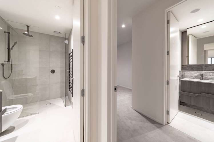 4801/10 Commerce Street City Centre_7