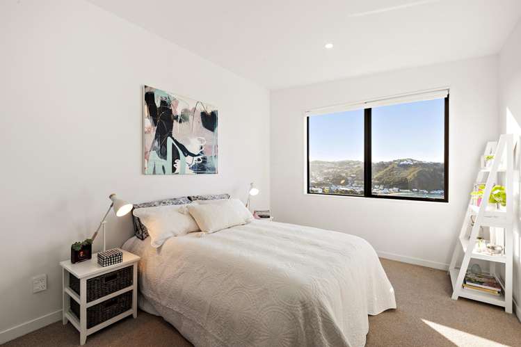 8/52 High Street Island Bay_7