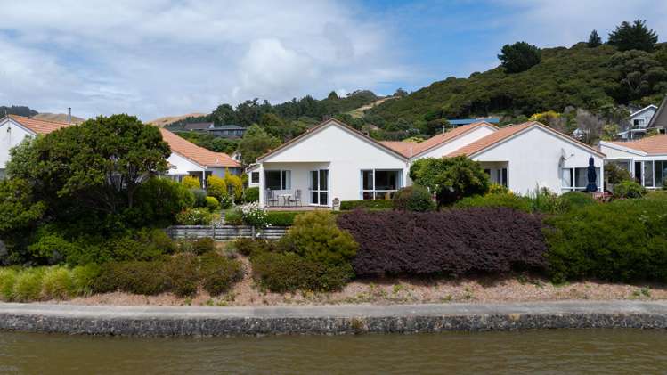 4 Lakeside Villas Whitby_21