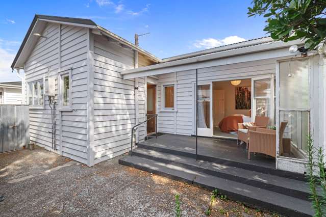 South Island Based Vendor Not Returning, MUST SELL