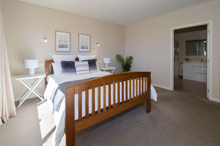 1 Beauvais Place Allenton_10