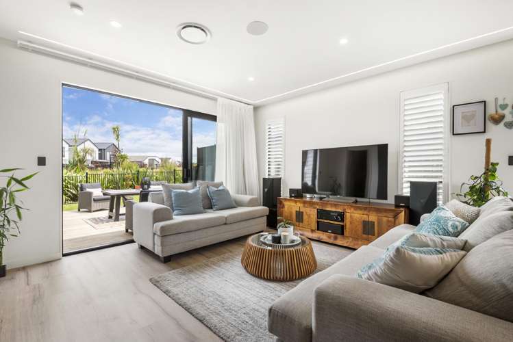 37 Matahae Crescent_4